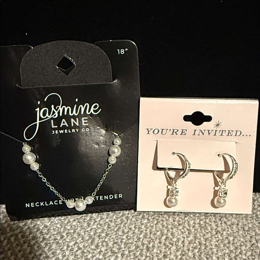 Jasmine Lane Silver and White Pearl Necklace with earrings